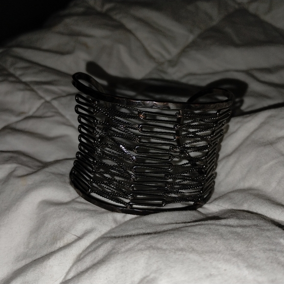 Silver cuff bracelet - Picture 2 of 4